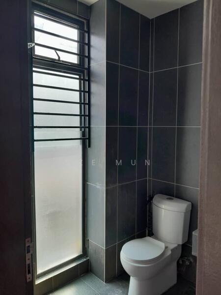 2-storey Terraced House for Sale in Laman Glenmarie (Shah Alam) - Sze Mun - PropertyGuru.com.my