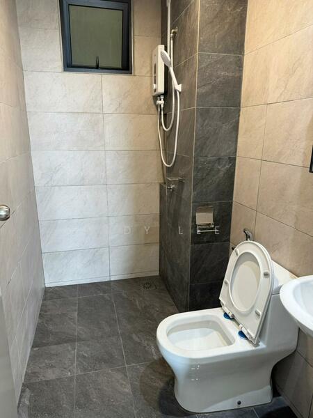 Condominium for Rent at Residensi Bintang - Eddy Lee - Bathroom - PropertyGuru.com.my