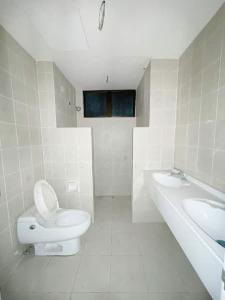 Condominium for Sale at Casa Tropicana - Wind Cheang - Bathroom - PropertyGuru.com.my