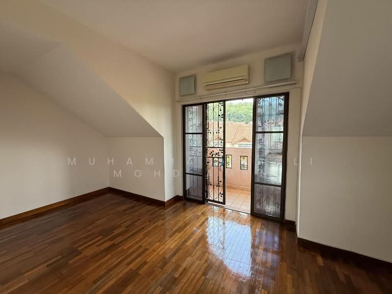 Precinct 16 untuk Untuk Dijual - RM 1,290,000, Mac 2026 - Balcony - PropertyGuru.com.my