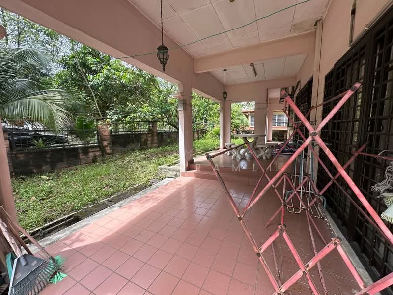 2-storey Terraced House for Sale in Bukit Jelutong (Shah Alam) - Aida Ramli - Exterior - PropertyGuru.com.my