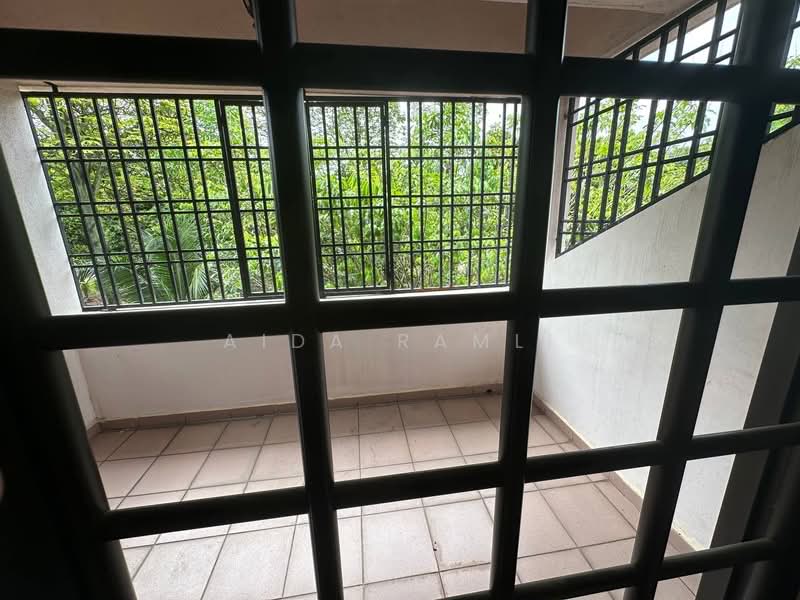 2-storey Terraced House for Sale in Bukit Jelutong (Shah Alam) - Aida Ramli - Balcony - PropertyGuru.com.my