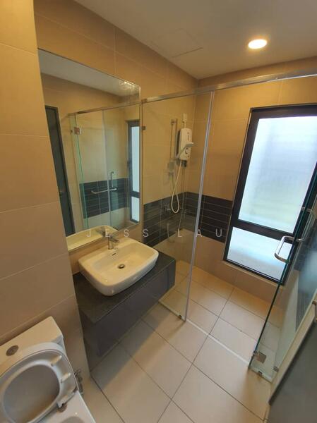 Service Residence for Sale at The Link 2 Residences - Jess Lau - Bathroom - PropertyGuru.com.my