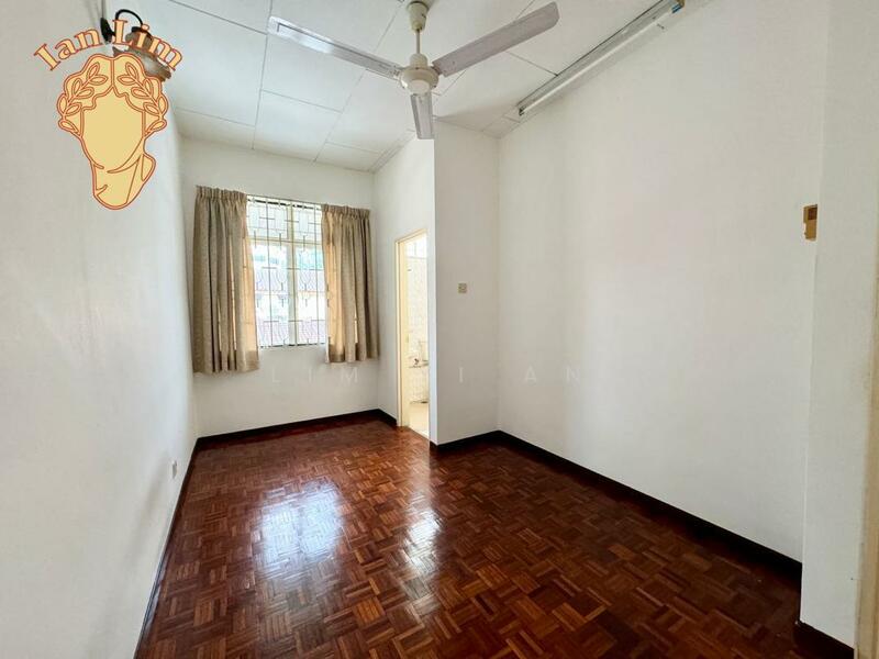 2-storey Terraced House for Sale in Sungai Nibong (Bayan Lepas) - Lim Yi An - Bedroom - PropertyGuru.com.my