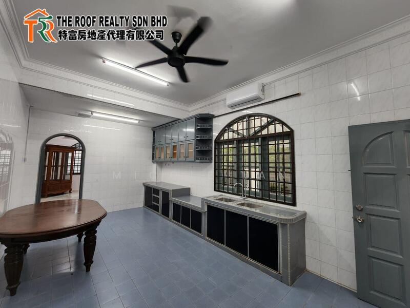 For Rent - Jalan Junid, Muar