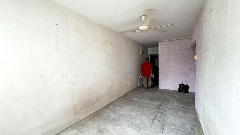 Untuk Dijual - Rumah Pangsa Kayu Ara