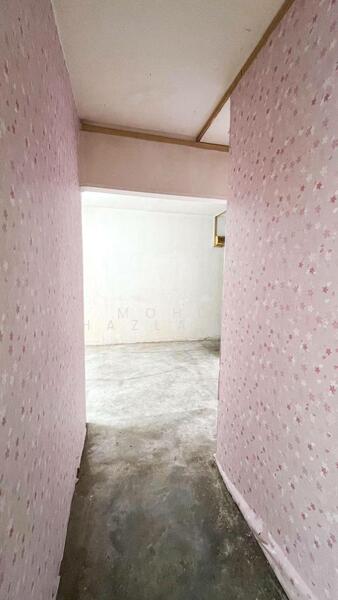 Untuk Dijual - Rumah Pangsa Kayu Ara