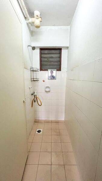 Untuk Dijual - Rumah Pangsa Kayu Ara