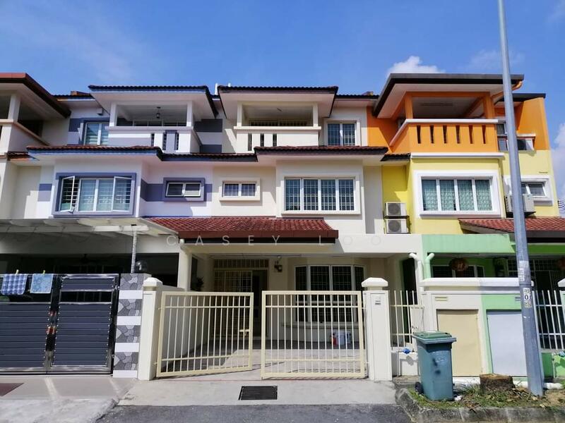 3-storey Terraced House for Sale in Taman Megah Kepong (Kepong) - Casey Loo - Exterior - PropertyGuru.com.my