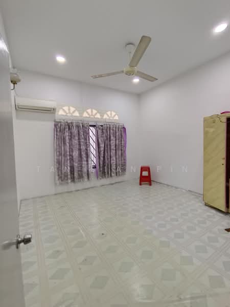 Rumah Banglo untuk Dijual di Muar (Johor) - Tan Sian Pin - Bedroom - PropertyGuru.com.my