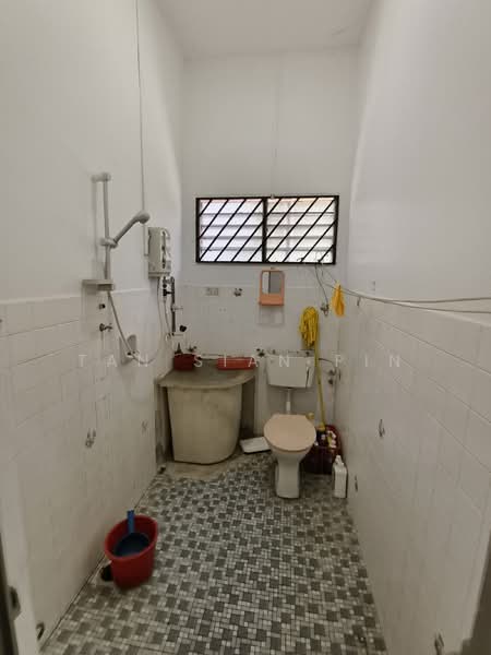Rumah Banglo untuk Dijual di Muar (Johor) - Tan Sian Pin - Bathroom - PropertyGuru.com.my
