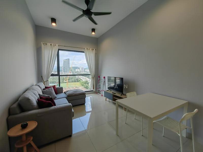 Kediaman Servis untuk Dijual di Dianthus @ Tropicana Gardens - Max Tan - Living Room - PropertyGuru.com.my