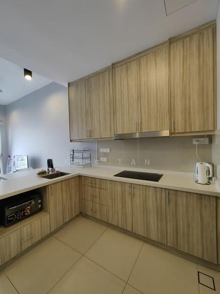 Kediaman Servis untuk Dijual di Dianthus @ Tropicana Gardens - Max Tan - Kitchen - PropertyGuru.com.my