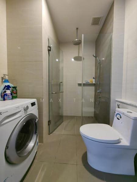 Kediaman Servis untuk Dijual di Dianthus @ Tropicana Gardens - Max Tan - Bathroom - PropertyGuru.com.my