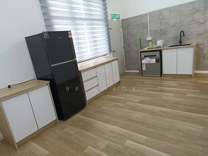 Shop / Office for Rent in Taman Pelangi (Johor Bahru) - BK Cheok - Kitchen - PropertyGuru.com.my