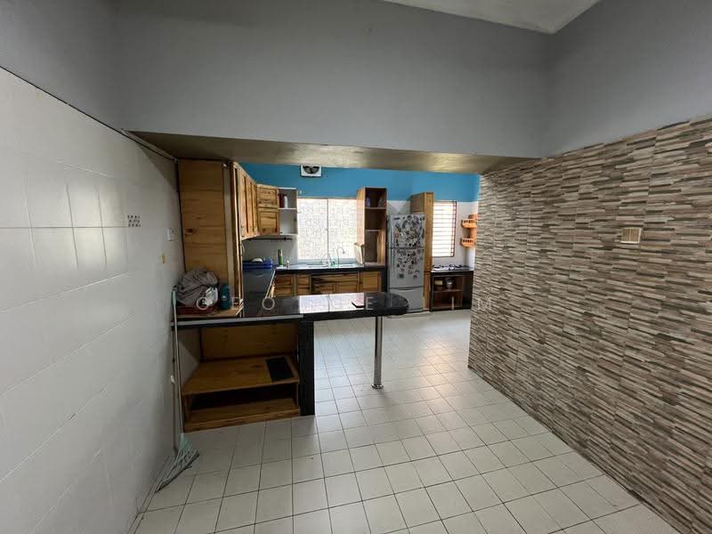 Rumah Teres untuk Dijual di Taman Pinggiran Usj (Subang Jaya) - Sean Hui - Kitchen - PropertyGuru.com.my