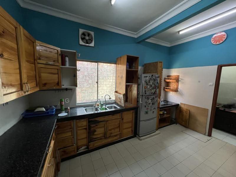 Rumah Teres untuk Dijual di Taman Pinggiran Usj (Subang Jaya) - Sean Hui - Kitchen - PropertyGuru.com.my