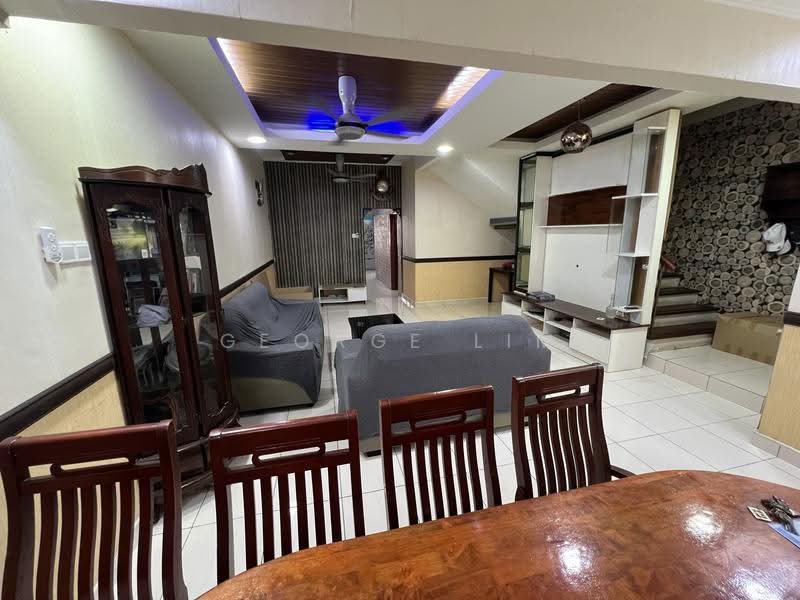 Rumah Teres untuk Dijual di Taman Pinggiran Usj (Subang Jaya) - Sean Hui - Living Room - PropertyGuru.com.my
