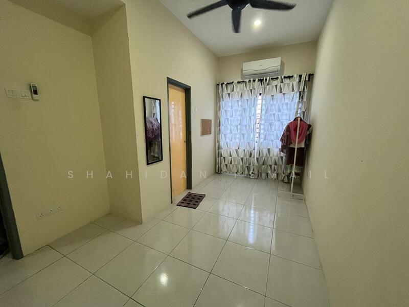Rumah Berkembar untuk Dijual di Taman Meru Jaya (Kapar) - Shahidan Ismail - Bedroom - PropertyGuru.com.my