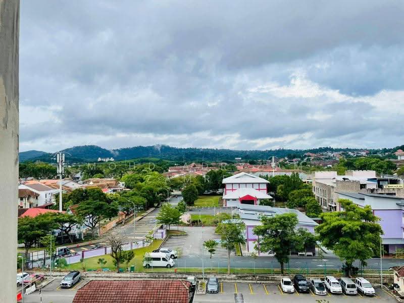 Pangsapuri untuk Disewa di Pangsapuri Danaumas - Mohd Adryzam - Exterior - PropertyGuru.com.my