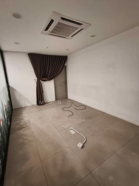 Factory for Rent in Puchong (Selangor) - Edmund Chan - Interior - PropertyGuru.com.my