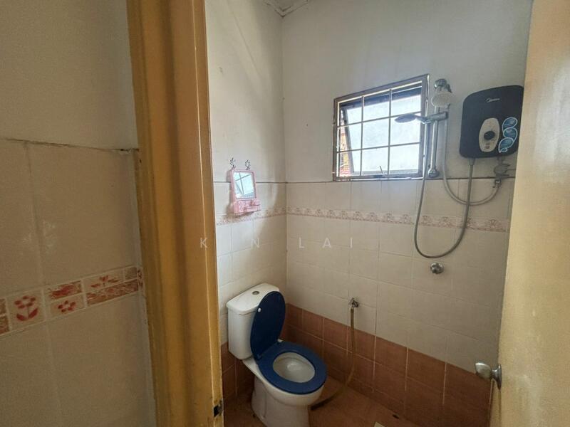 Rumah Teres 2 Tingkat untuk Dijual di Bukit Prima Pelangi - Ken Lai - Bathroom - PropertyGuru.com.my