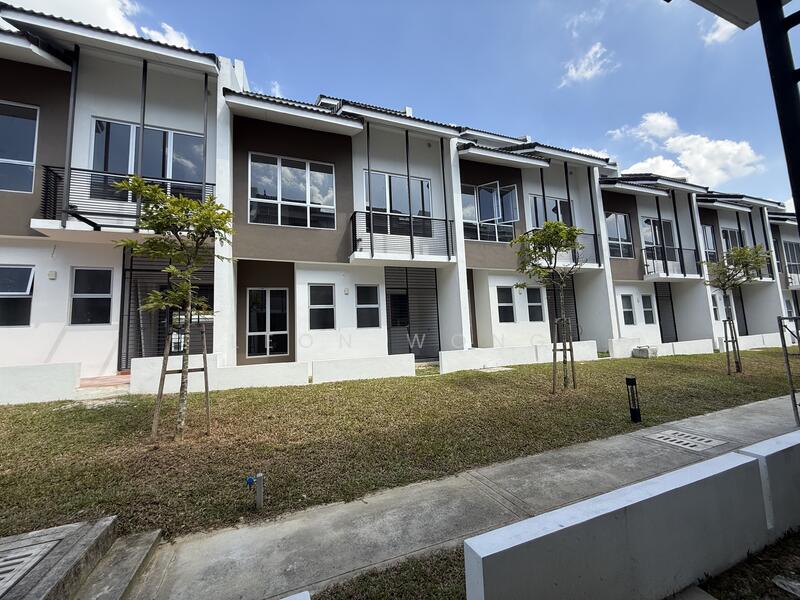 2-storey Terraced House for Rent in Tamansari (Rawang) - LEON WONG - Exterior - PropertyGuru.com.my