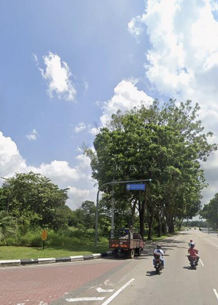 Untuk Dijual - Kluang Johor Main Road Frontage Agricultural Land For Sale.