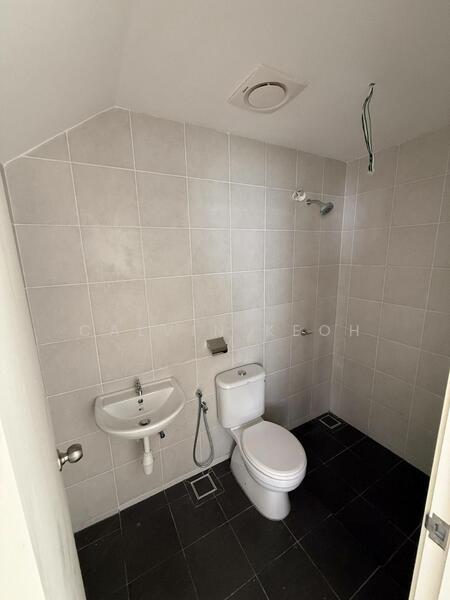 Rumah Teres 2 Tingkat untuk Dijual di Bandar Cassia (Batu Kawan) - Calvin Keoh - Bathroom - PropertyGuru.com.my