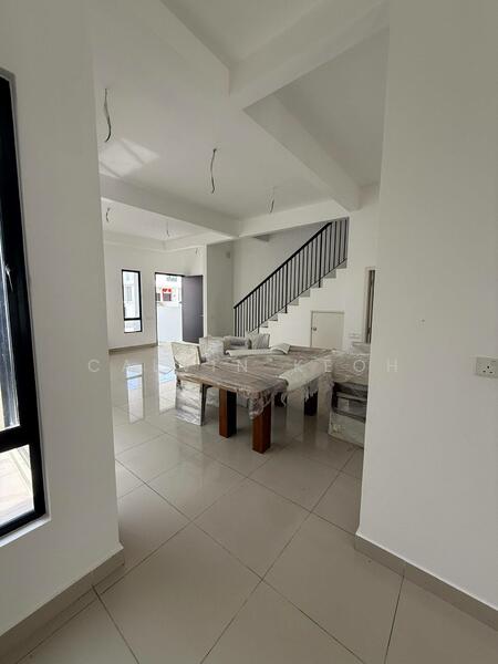 Rumah Teres 2 Tingkat untuk Dijual di Bandar Cassia (Batu Kawan) - Calvin Keoh - Living Room - PropertyGuru.com.my