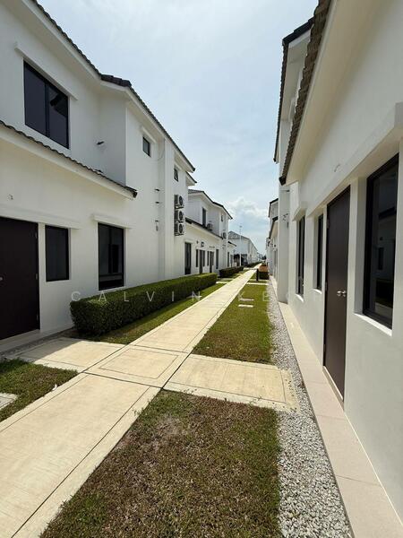 Rumah Teres 2 Tingkat untuk Dijual di Bandar Cassia (Batu Kawan) - Calvin Keoh - Exterior - PropertyGuru.com.my