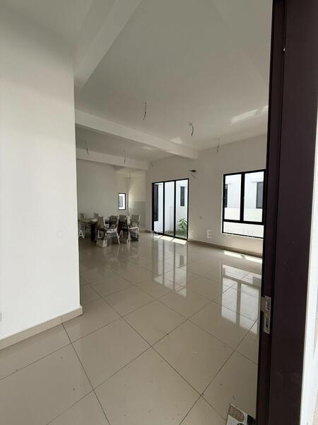 Rumah Teres 2 Tingkat untuk Dijual di Bandar Cassia (Batu Kawan) - Calvin Keoh - Living Room - PropertyGuru.com.my