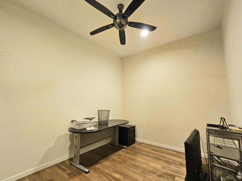 Bedroom 3/ Study room