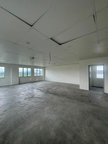 For Rent - FACTORY RENT AT BATU KAWAN VALDOR GOLDEN GATE WAY 7000 SQFT VIEW TO OFFER