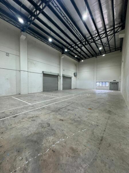 For Rent - FACTORY RENT AT BATU KAWAN VALDOR GOLDEN GATE WAY 7000 SQFT VIEW TO OFFER
