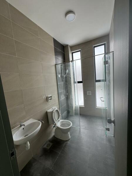 Rumah Teres 2 Tingkat untuk Disewa di Tanjong Minyak (Melaka) - Woon . - Bathroom - PropertyGuru.com.my