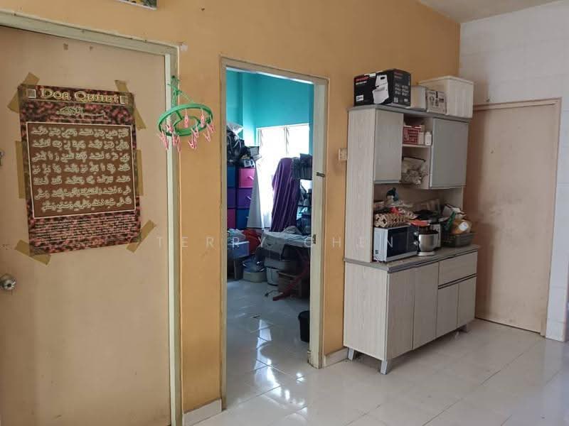 Rumah Flat untuk Dijual di Pangsapuri Kenari - Terry Chen - Kitchen - PropertyGuru.com.my