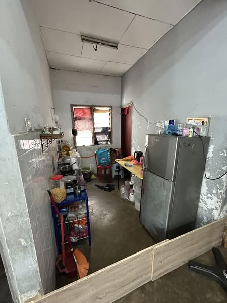 Flat for Sale at Subang Perdana Goodyear Court 8 - WP Loh - Kitchen - PropertyGuru.com.my