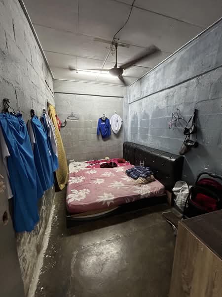 Flat for Sale at Subang Perdana Goodyear Court 8 - WP Loh - Bedroom - PropertyGuru.com.my