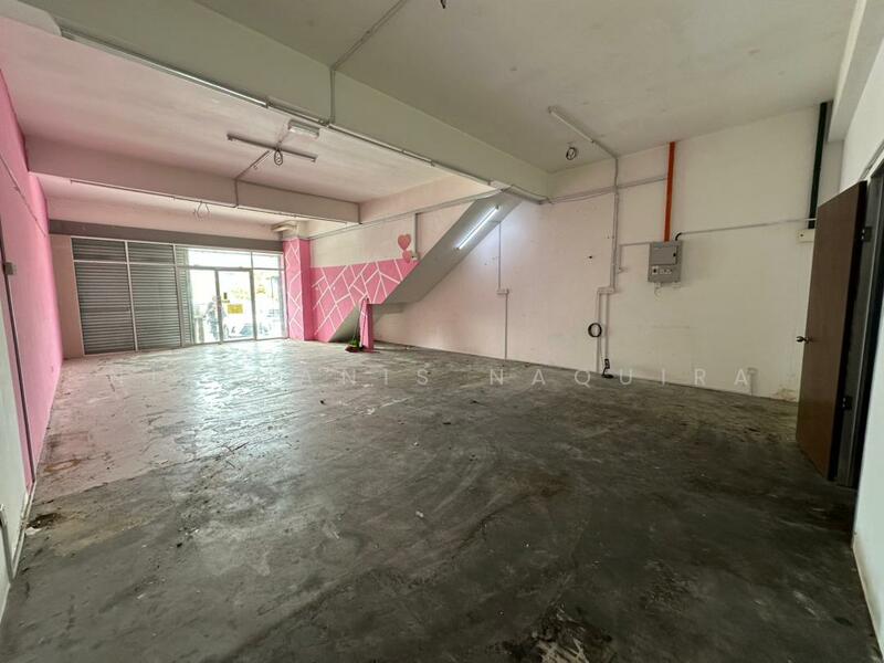 Shop for Rent in Saujana Utama (Puncak Alam) - Nik Hanis Naquira - Interior - PropertyGuru.com.my