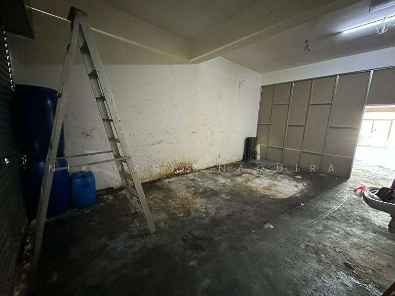 Shop for Rent in Saujana Utama (Puncak Alam) - Nik Hanis Naquira - Interior - PropertyGuru.com.my