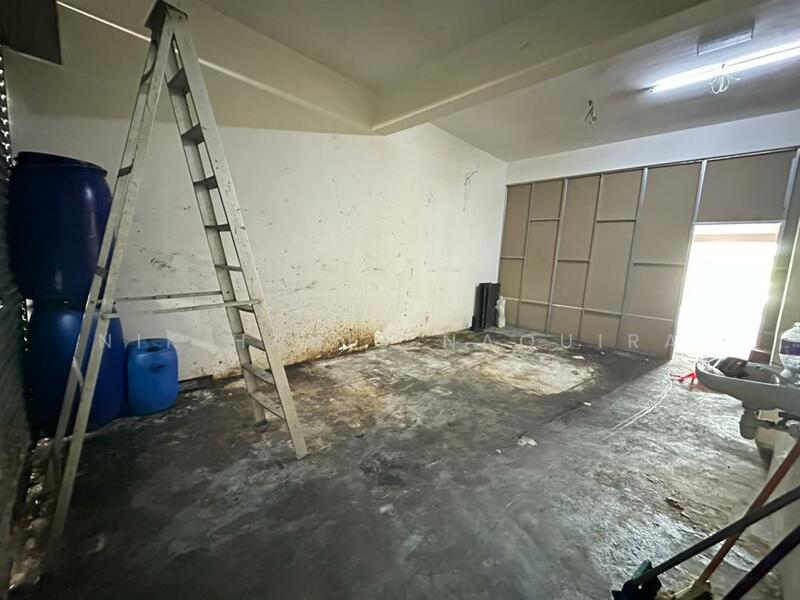 Shop for Rent in Saujana Utama (Puncak Alam) - Nik Hanis Naquira - Interior - PropertyGuru.com.my