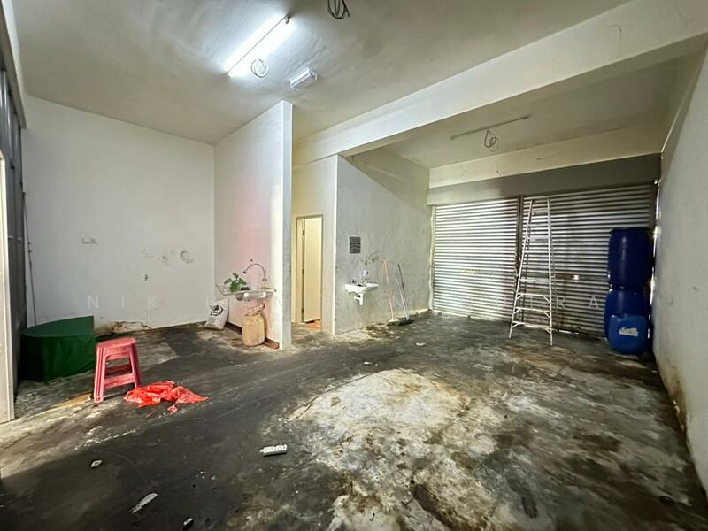 Shop for Rent in Saujana Utama (Puncak Alam) - Nik Hanis Naquira - Interior - PropertyGuru.com.my