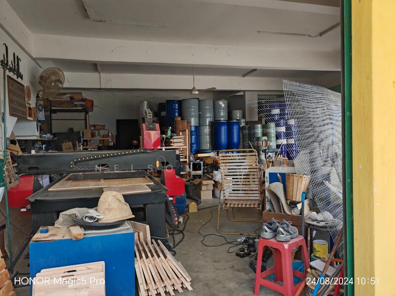 Shop for Sale in Taman Lestari Perdana (Seri Kembangan) - Nelson Wong - Interior - PropertyGuru.com.my