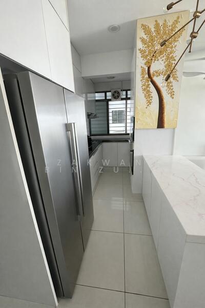 Service Residence for Rent at KL Traders Square - Zakwan Bin Zulkifli - Kitchen - PropertyGuru.com.my
