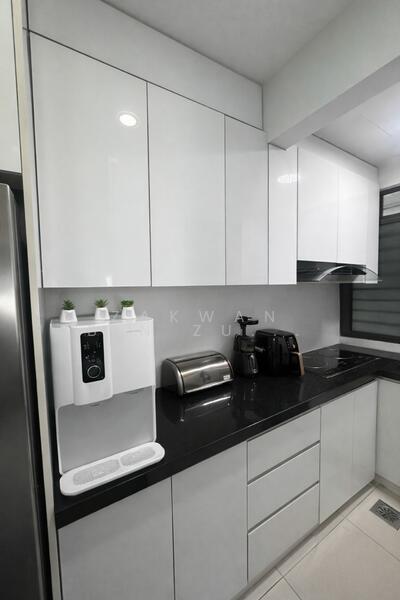 Service Residence for Rent at KL Traders Square - Zakwan Bin Zulkifli - Kitchen - PropertyGuru.com.my