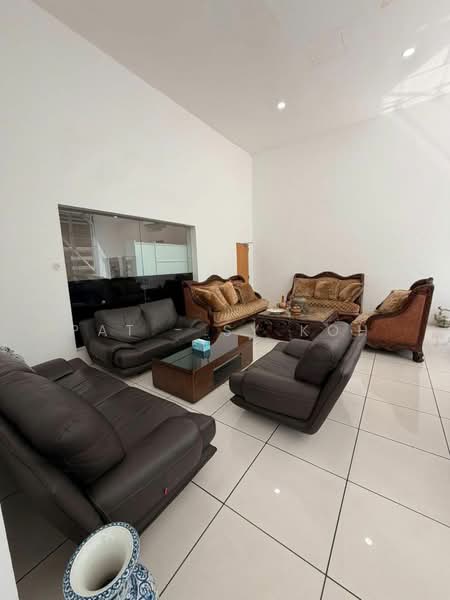 Untuk Dijual - 2 Storey Showroom / Commercial property / Warehouse / Office Space/Retail Space KL City,Kuala Lumpur