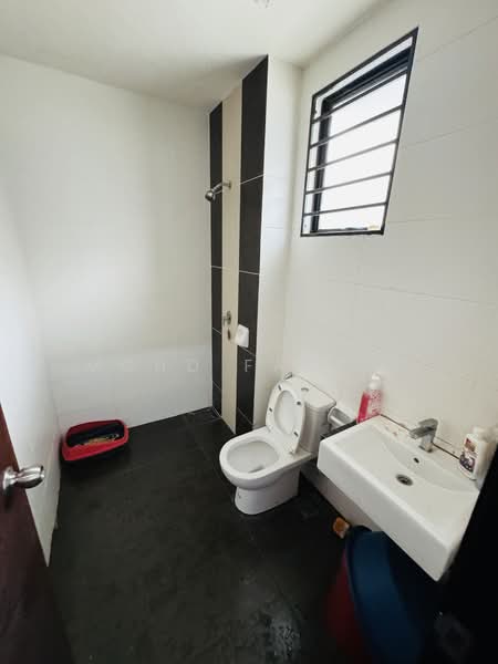 Saffron Hills Denai Alam untuk Untuk Dijual - RM 740,000, Mac 2026 - Bathroom - PropertyGuru.com.my