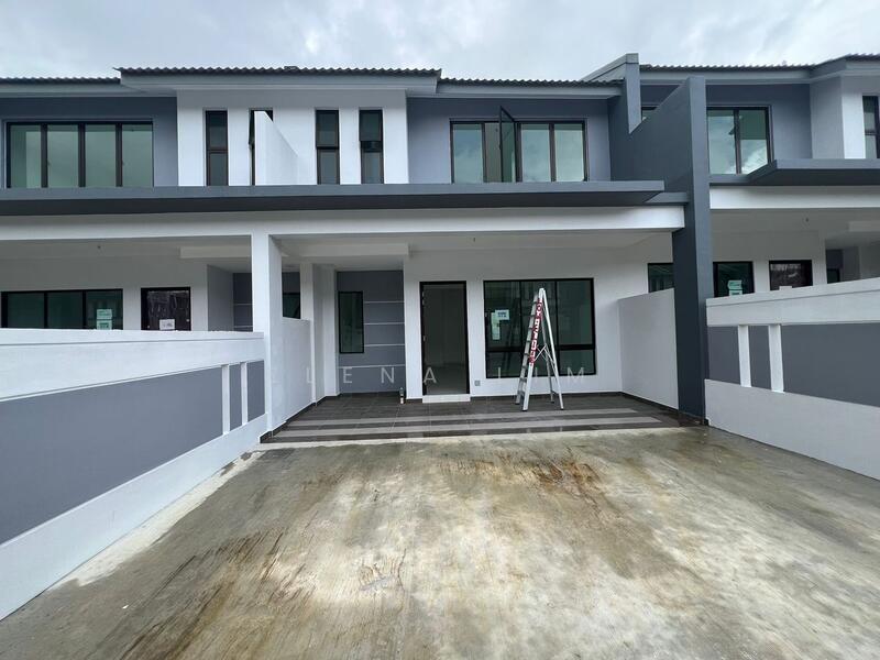 For Rent - Desa Palma