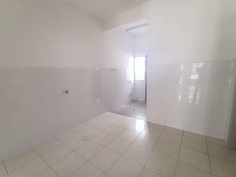 2-storey Terraced House for Sale in Setia Ecohill (Semenyih) - CK Law - Kitchen - PropertyGuru.com.my